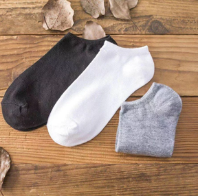 Secador de Sapato PéQuente Bivolt + Meias Antiderrapantes e Absorventes de Algodão para Homens e Mulheres.